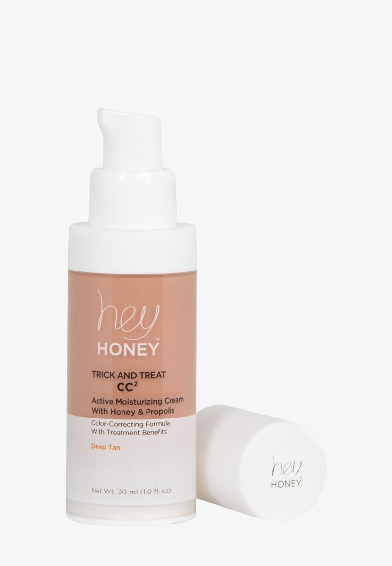 Hey Honey Skincare TRICK AND TREAT CC² ACTIVE MOISTURIZING CC CREAM