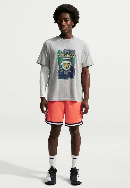 Nike — photo 2