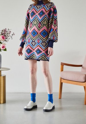 Pletené šaty - multi-coloured