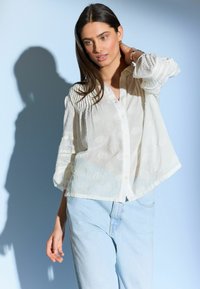 Next TEXTURED LONG SLEEVE TRIM - Nööpidega pluus - off white