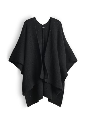 Schwarzer, gestrickter Poncho mit offenem Vorderteil, weiten Ärmeln und strukturierter Oberfläche. Kleine, verstreute metallische Akzente verleihen Details.