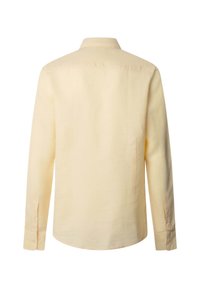 Chemise habillée pour homme à manches longues jaune clair vue de dos, avec poignets boutonnés et col classique.