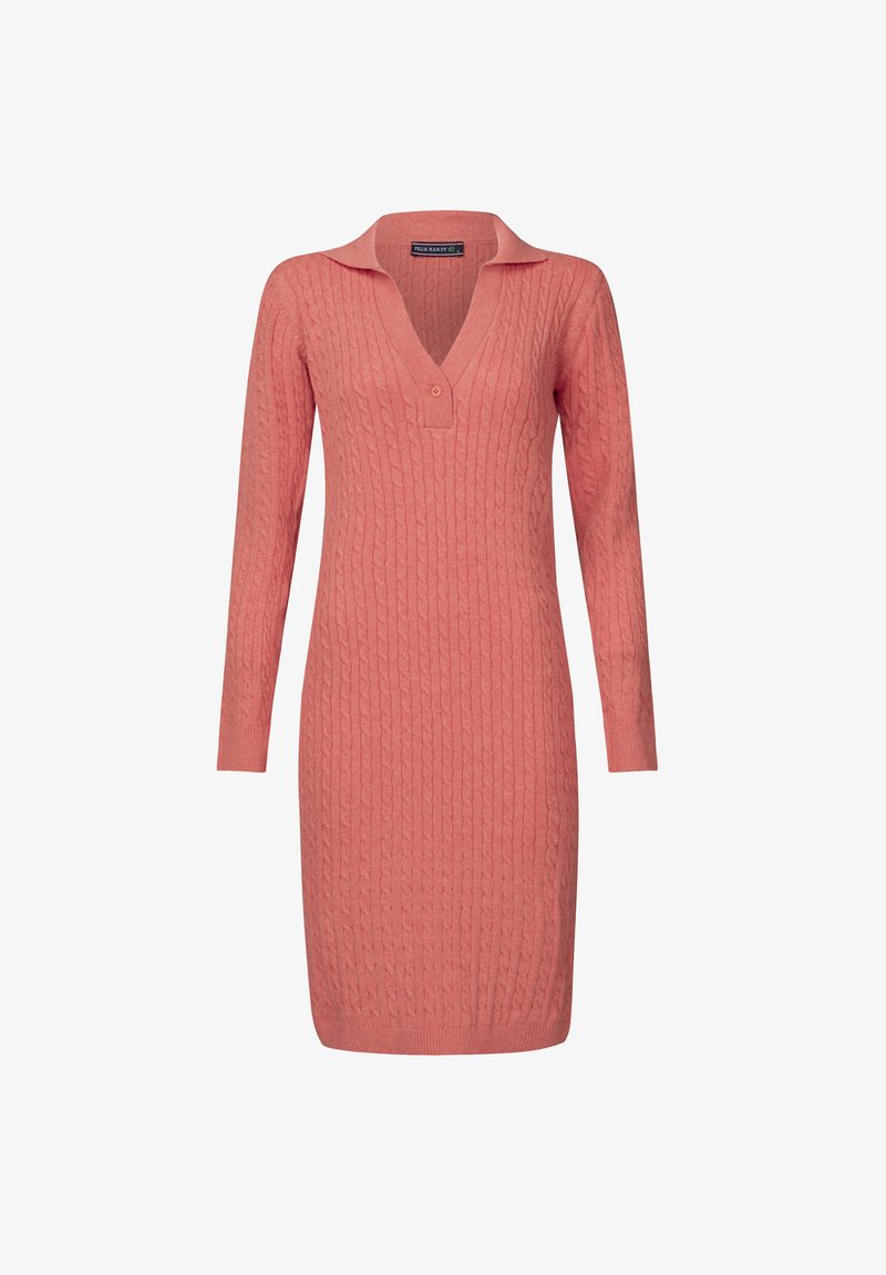 Langärmliges V-Ausschnitt-Kleid in Koralle mit einem gerippten Zopfmuster und einer Knopfleiste mit drei Knöpfen am Kragen.