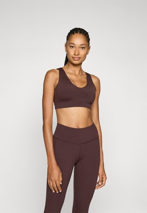 ULTIMATE YOGA BRA - Light support sports bra - sable brown