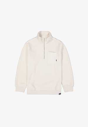 Weißer Fleece-Half-Zip-Pullover mit einer Brusttasche. Merkmale sind ein hoher Kragen und gerippte Bündchen. Weicher Stoff und lockere Passform.