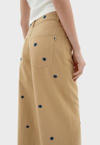 Thinking Mu HEDDA - Pantaloni - camel