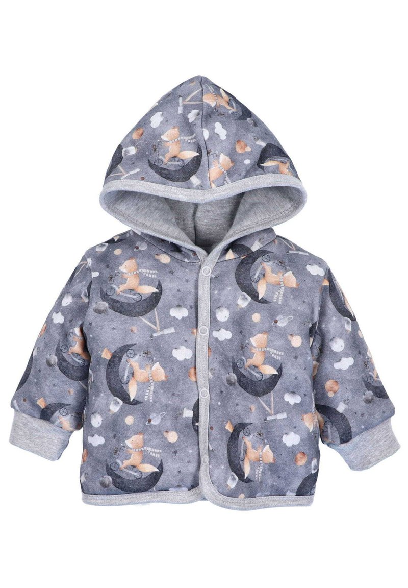 Grijze hoodie-jas met een zachte textuur, voorzien van een speels dierenpatroon in gedempte kleuren, drukknoopsluitingen en contrasterende manchetten.