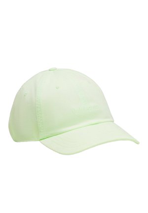 Cappellino da baseball verde chiaro con visiera curva e marchio in rilievo sottile sul pannello frontale.