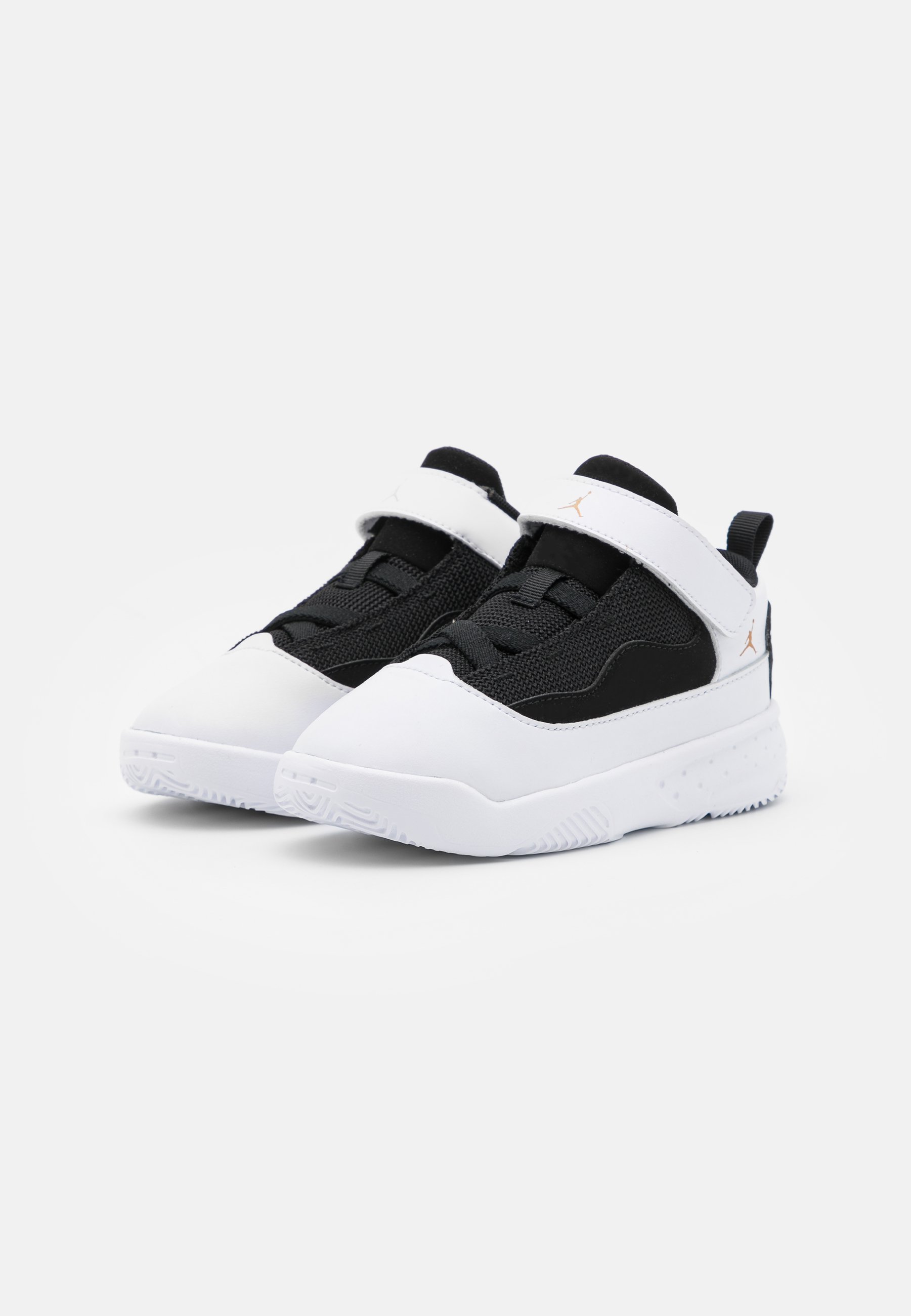 jordan max aura 2 infant