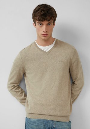 s.Oliver MIT LOGOSTICKERE - Jumper - helles beige