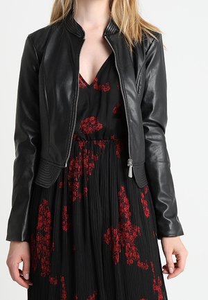 Kurtka ze skóry ekologicznej