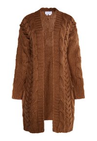 Brun strikket cardigan med et chunky kabelstrikdesign, lange ærmer og åben front. Stoftekstur fremstår blød og hyggelig.