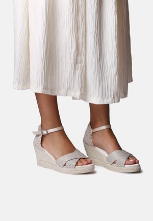 CRISTAL - Espandrilky - cru