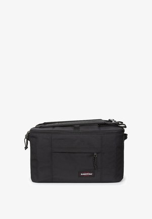 Borsa Eastpak nera con forma rettangolare, realizzata in tessuto resistente. Caratterizzata da una tasca frontale e una chiusura con zip. Inclusa la tracolla regolabile.