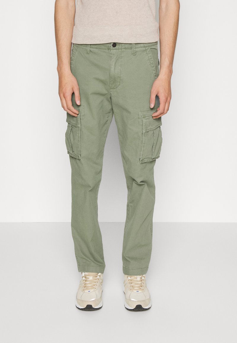 GAP PANT STRAIGHT Cargo trousers desert cactus/dark green Zalando
