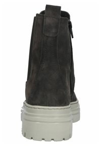 Dunkelgraue Wildleder-Ankle-Boots mit hohem Schaft, seitlichem Reißverschluss und einer klobigen weißen Sohle mit strukturierten Details.