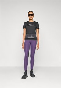 Adidas Terrex Tights - aurora plum