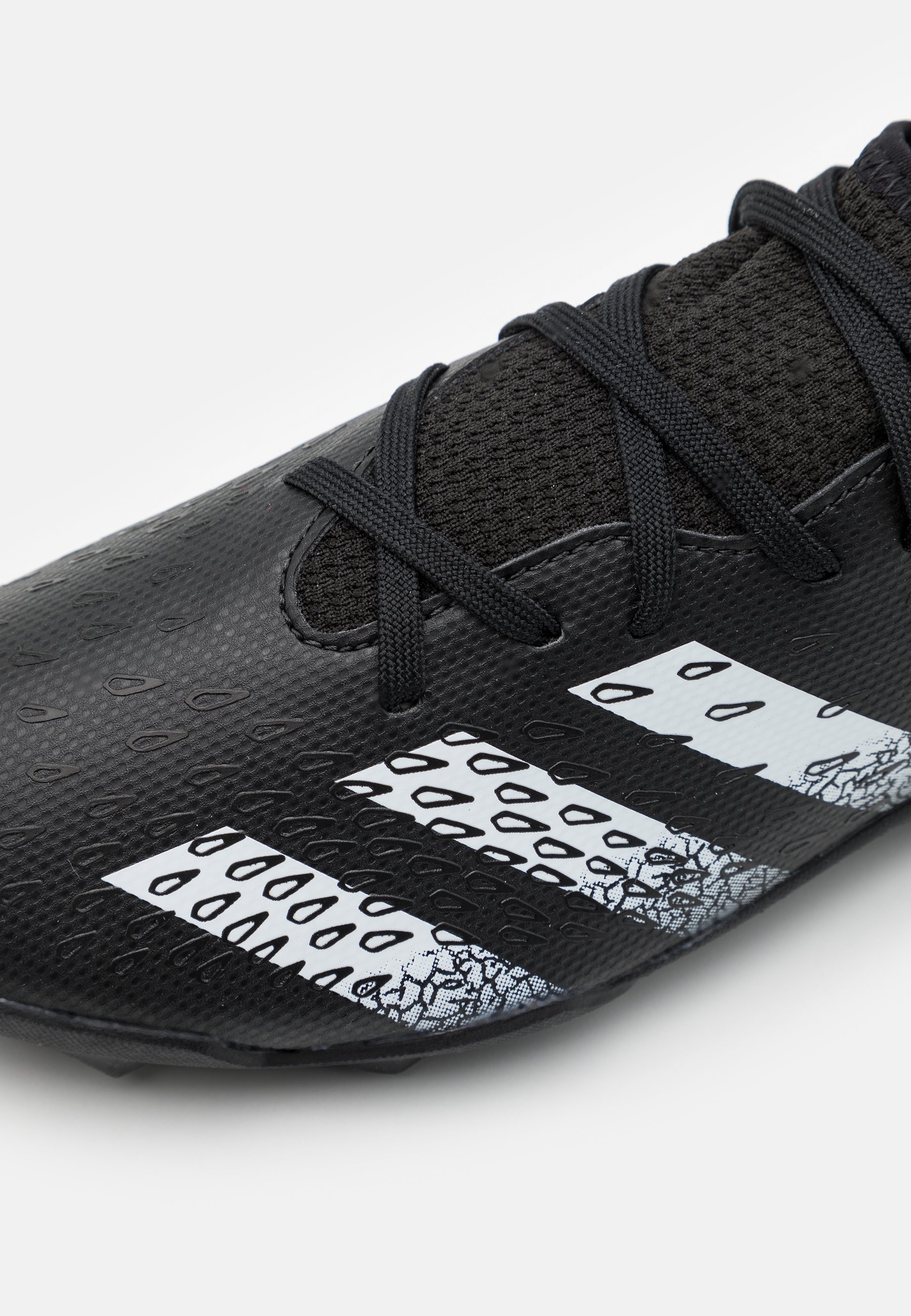 adidas predator multitaco