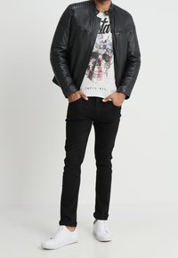Key Largo Triko s potiskem - off-white
