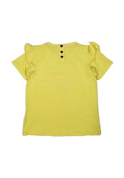 T-shirt di cotone giallo con maniche corte a volant, cinque bottoni sul retro e una texture liscia. Design semplice e aderente.