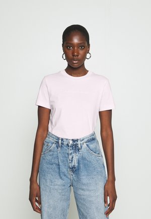 SHRUNKEN INSTITUTIONAL TEE - Triko s potiskem - pearly pink