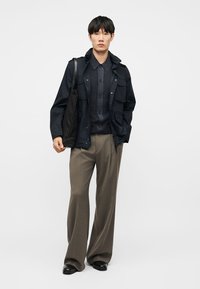 ASPESI MINIFIELD - Ελαφρύ μπουφάν - navy