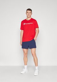 Champion ICONS CREWNECK WITH LARGE LOGO - Nyomott mintás póló - red