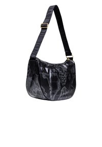 Borsa a spalla nera con tracolla regolabile, caratterizzata da una stampa del mondo delicata e minuteria in tono oro su sfondo bianco.