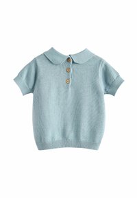 Polo en tricot bleu clair avec des manches courtes, un col et trois boutons en bois marron à l'avant. Texture douce, design ajusté.
