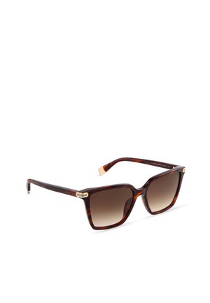Lunettes de soleil carrées en écaille avec verres marron dégradé et accents dorés aux coins de la monture.
