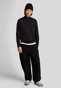 Lyle & Scott MID LAYERS SUPERFINE QUARTER ZIP - Felpa - z jet black
