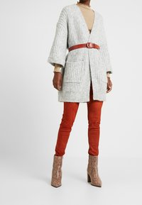 YAS Tall Skinnbyxor - orange