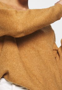 Vero Moda Sweter