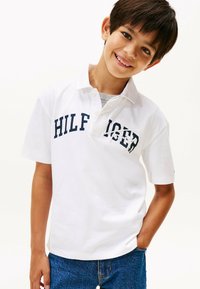 Tommy Hilfiger REGULAR FIT biały