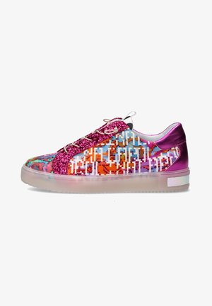 Trainers - pink