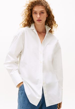 TH X SOFIA RICHIE GRAINGE BOYFRIEND SHIRT - Camicia - optic white