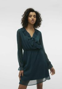 Vero Moda Vardagsklänning - ponderosa pine