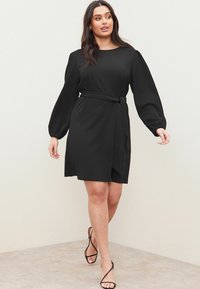 Lipsy LONG SLEEVE ROUND NECK TIE WAIST - Nappali ruha - black