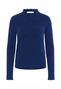 Tmavomodrý sveter z mäkkej látky, má vysoký výstrih so zvlneným lemom, dlhé rukávy a mierne voľný strih so strihom na rovno.
