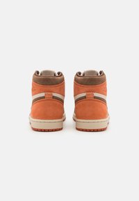 Jordan AIR JORDAN 1 RETRO - Sneakers alte - cacao wow/sanddrift