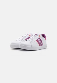EA7 Emporio Armani CLASSIC UNISEX - Tenisice - white/hollyhoc/fieryco
