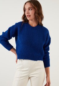 LELA Pullover - saxe blue