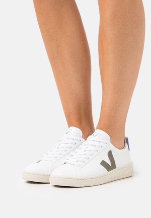 VEGAN URCA - Joggesko - white/kaki/indigo