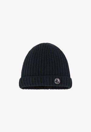 Gebreide beanie in donkerblauw, met ribbeltextuur en een omgeslagen rand met een klein rond logo-opdruk.