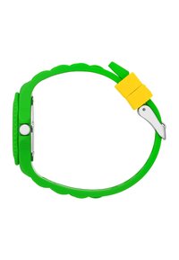 Orologio in gomma verde con un design di cinturino scallop, hardware argentato e una fibbia gialla. Presenta un quadrante rotondo e accenti testurizzati.