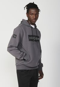 Koroshi Felpa con cappuccio - antracita   anthracite