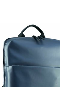 Borsa rettangolare blu navy realizzata in materiale testurizzato, con manico superiore e chiusura a doppia zip. Design semplice e funzionale.