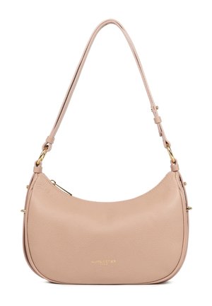 Borsa a spalla in pelle rosa con superficie texture, dettagli in metallo dorato e una singola tracolla regolabile. Presenta una forma curvata e compatta.
