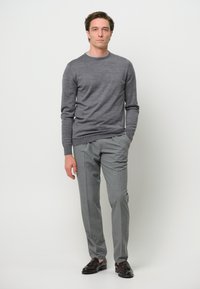 PROFUOMO THE MERINO CREW-NECK - Trui - grey