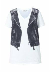 Camiseta blanca con un estampado gráfico negro de una chaqueta de mezclilla con cremalleras y costuras detalladas en la parte delantera superior.